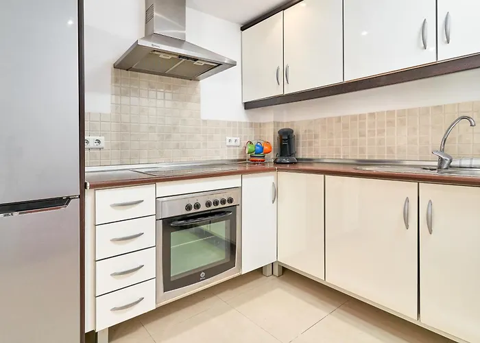 1 Bed With Sea View * نيرخا