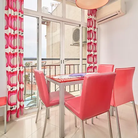 דירה 1 Bed With Sea View *