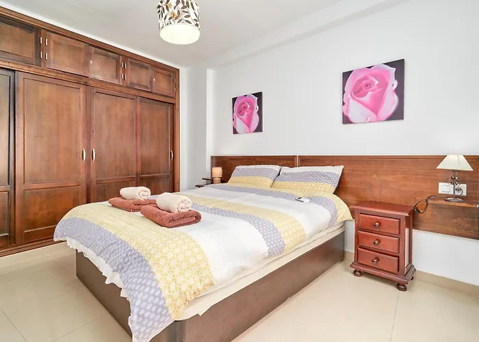 Apartment 1 Bed With Sea View